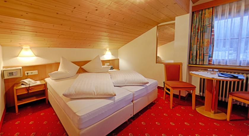 Haus Morgensonne Bed & Breakfast Санкт Антон ам Арлберг Стая снимка